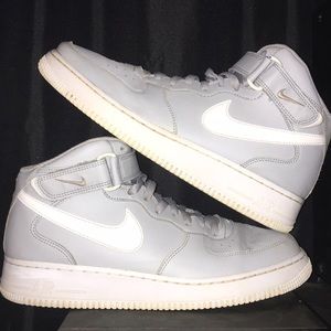 Meet your Posher, Wyatt